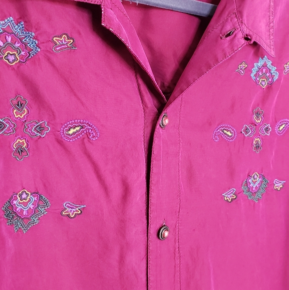 Vintage silk embroidered blouse - Picture 4 of 13